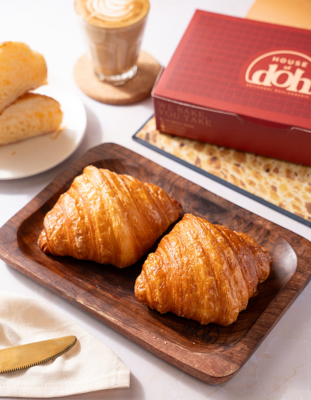 CLASSIC BUTTER CROISSANT