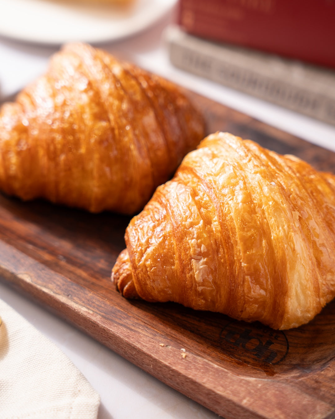 CLASSIC BUTTER CROISSANT